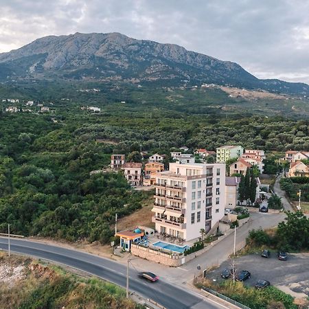 Lux Hotel M Dobra Voda Esterno foto